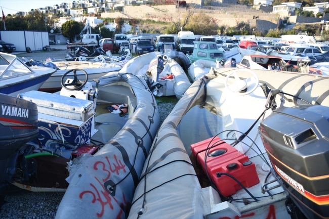 "Umuda yolculuk"ta kullanılan tekneler otoparkı doldurdu